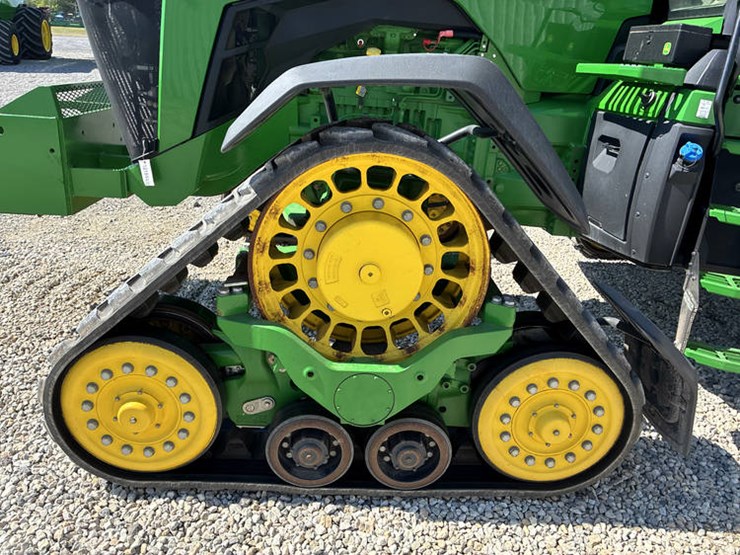 2020-john-deere-8rx-410-image-44