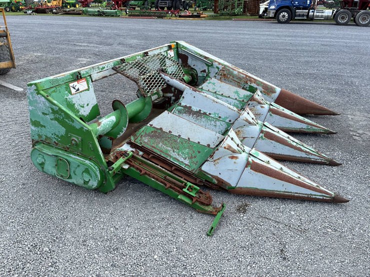 john-deere-443-image-1