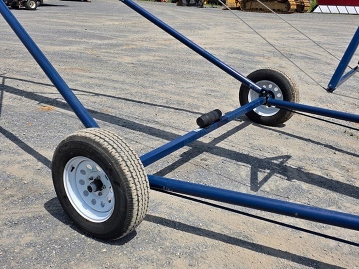 new-harvest-t852-8"x52'-transport-auger-image-11