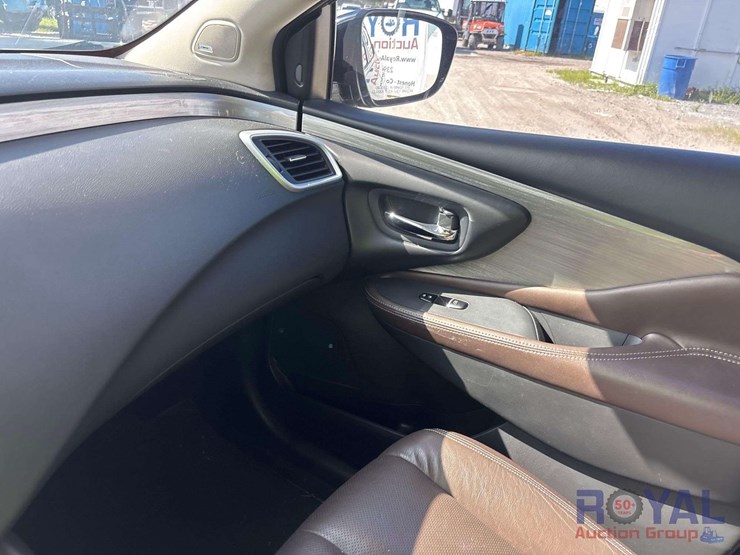 2016-nissan-murano-image-16