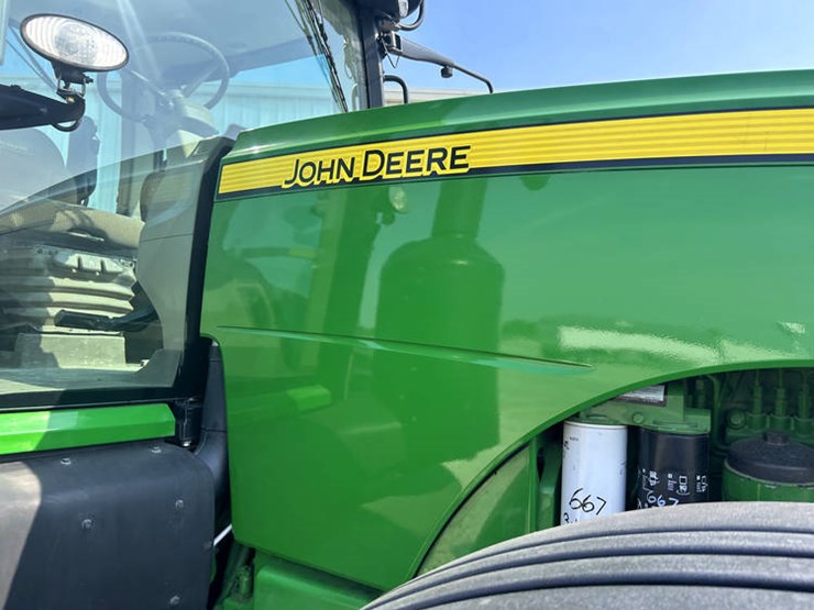 2012-john-deere-8285r-image-18