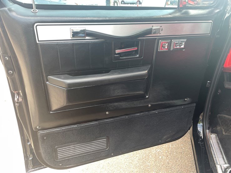 1982-chevrolet-c10-image-35
