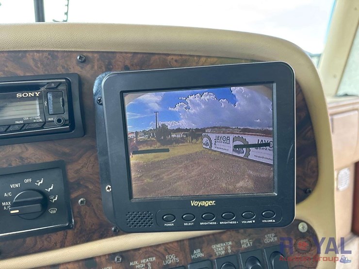 2002-kountry-star-motorhome-image-30