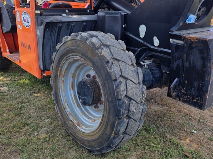 2013-jlg-g9-43a-image-19