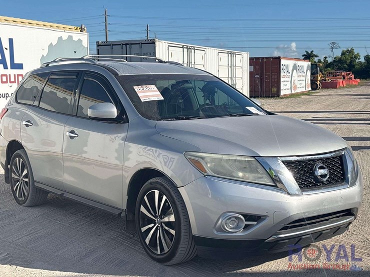 2016-nissan-pathfinder-image-2