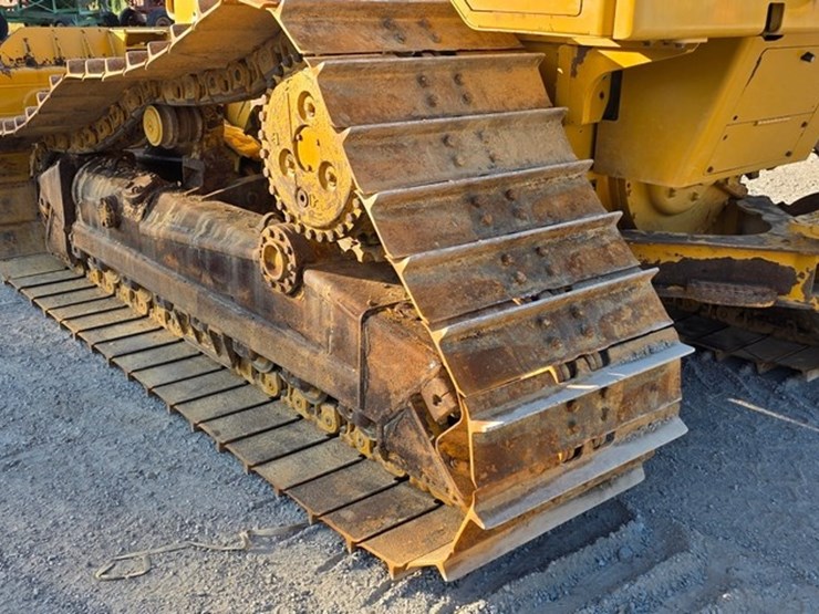 2019-caterpillar-d6n-lgp-image-25