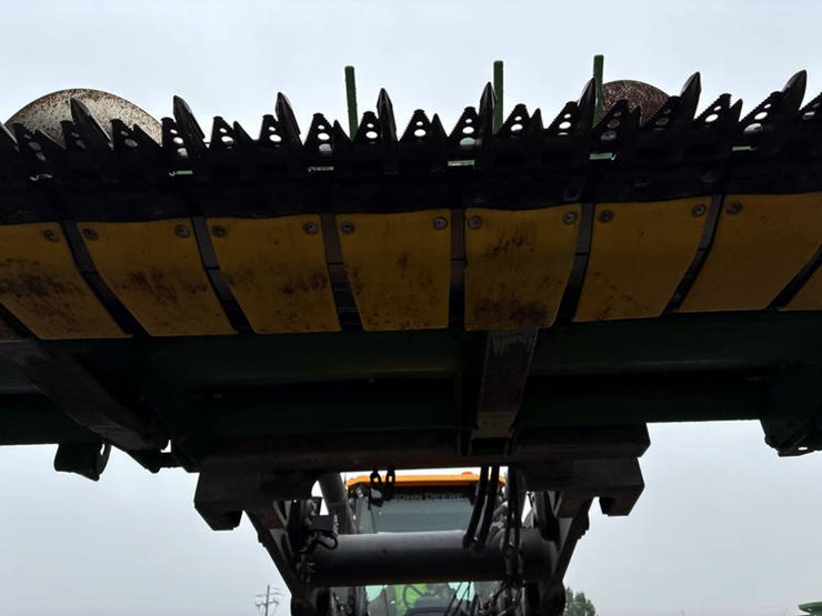2013-john-deere-635f-image-41
