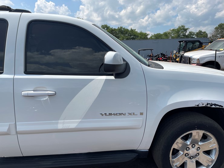 2007-gmc-yukon-xl-image-17