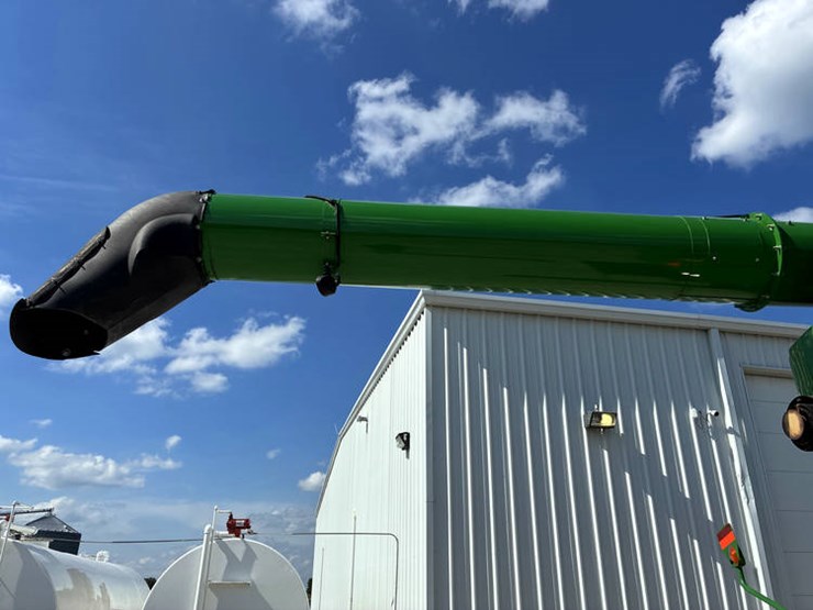 2013-john-deere-s670-image-25