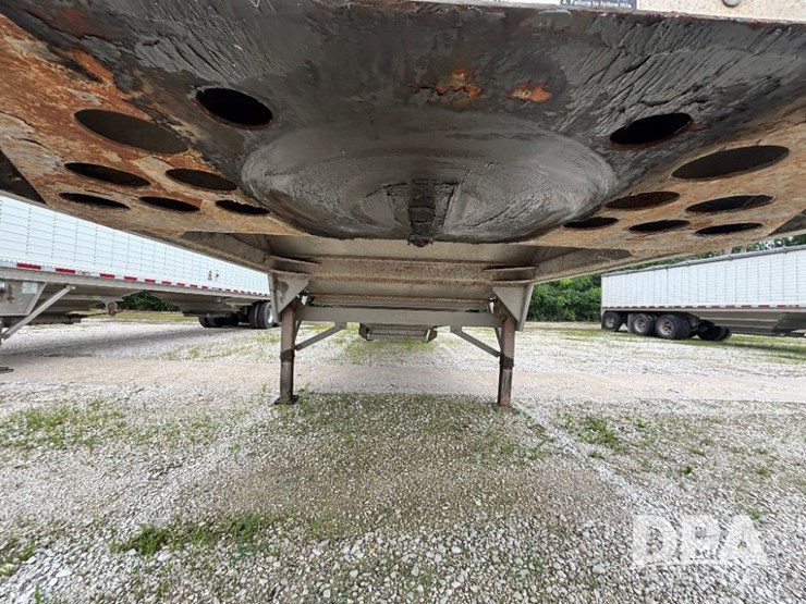 2014-wilson-grain-trailer-image-23