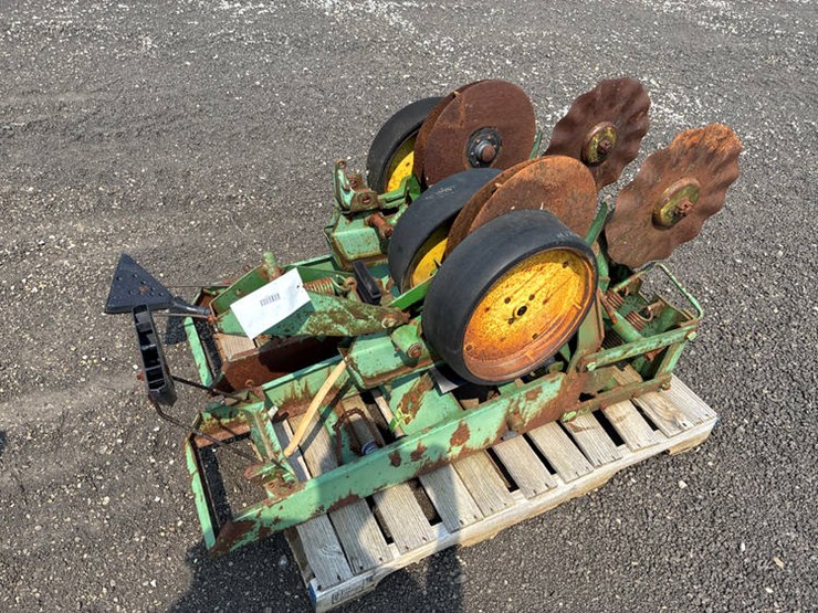 john-deere-2-image-2