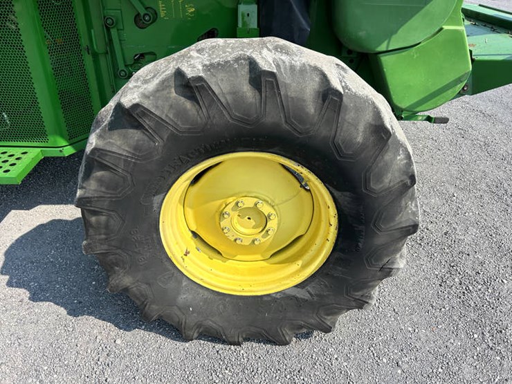 2001-john-deere-9750-image-27