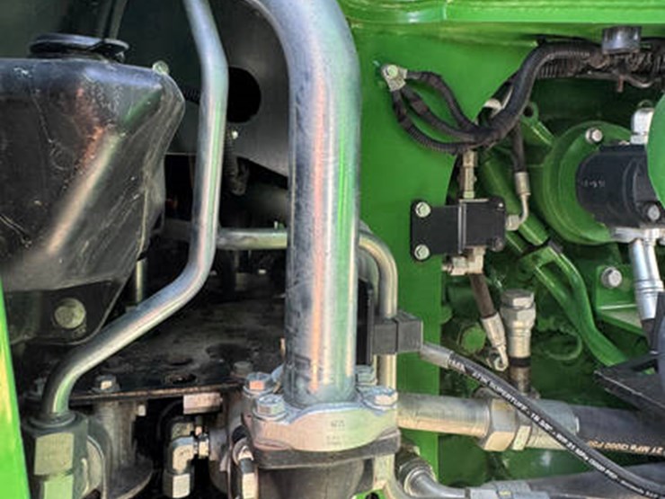 2017-john-deere-9570r-image-9