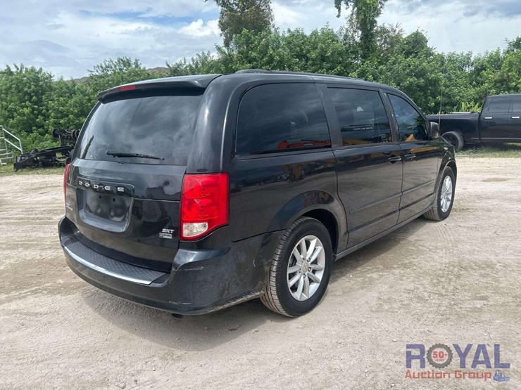 2014-dodge-grand-caravan-image-3