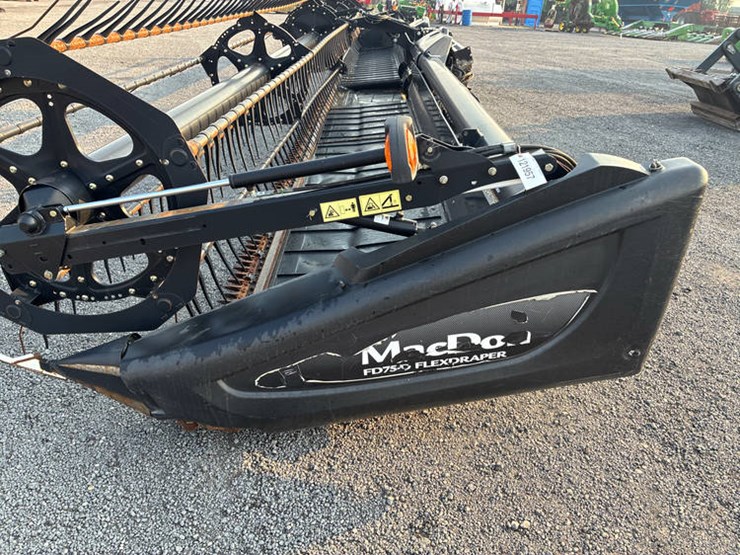 2015-mac-don-fd75-image-13