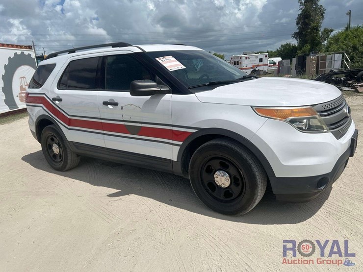 2015-ford-explorer-image-2