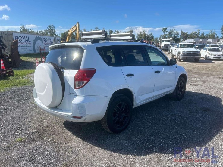 2008-toyota-rav4-image-3