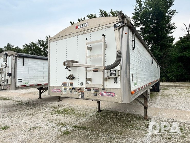 2014-wilson-grain-trailer-image-3