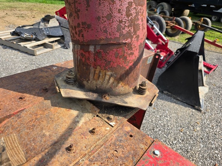 mckee-504-3pt.-snowblower-image-9
