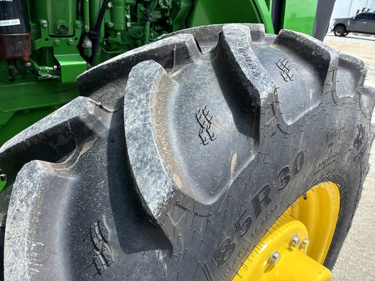 2014-john-deere-8285r-image-58