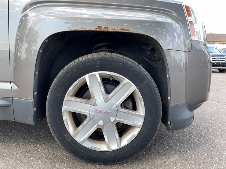 2010-gmc-terrain-slt-image-34