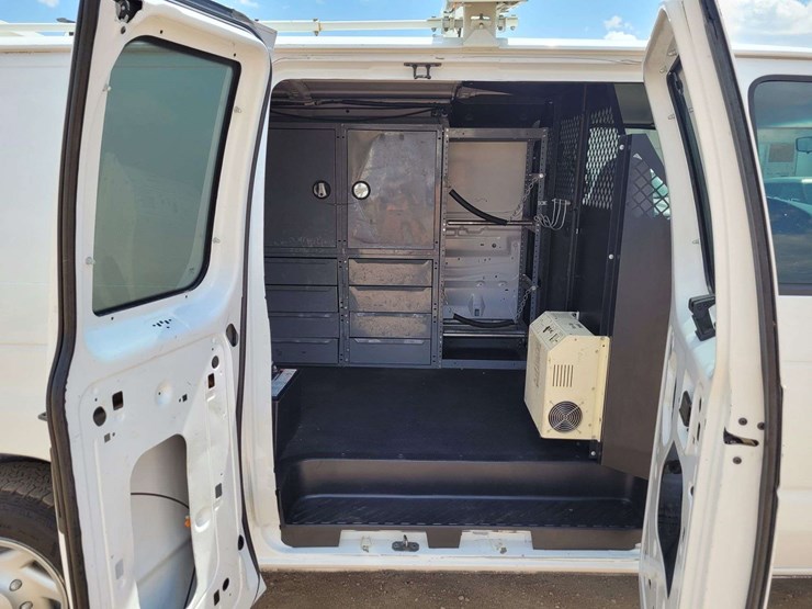 2007-ford-e250-image-5