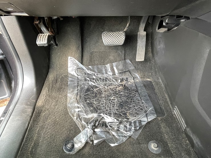 2013-chevrolet-equinox-lt-image-61