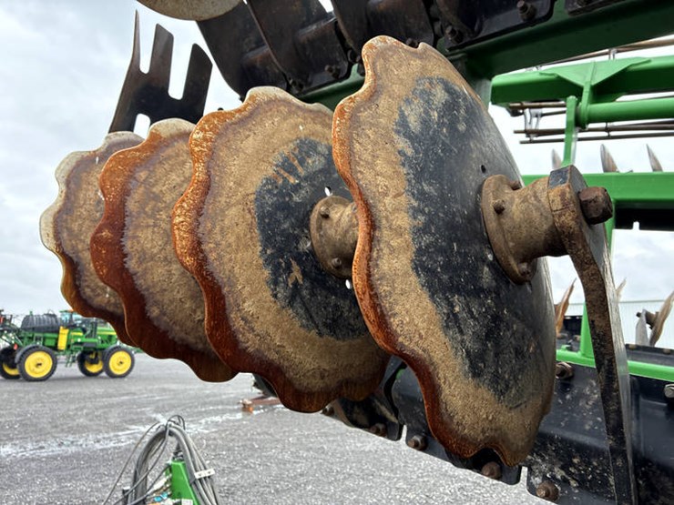 2020-john-deere-2680h-image-26
