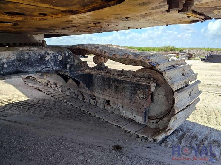 2016-komatsu-pc1250-image-14