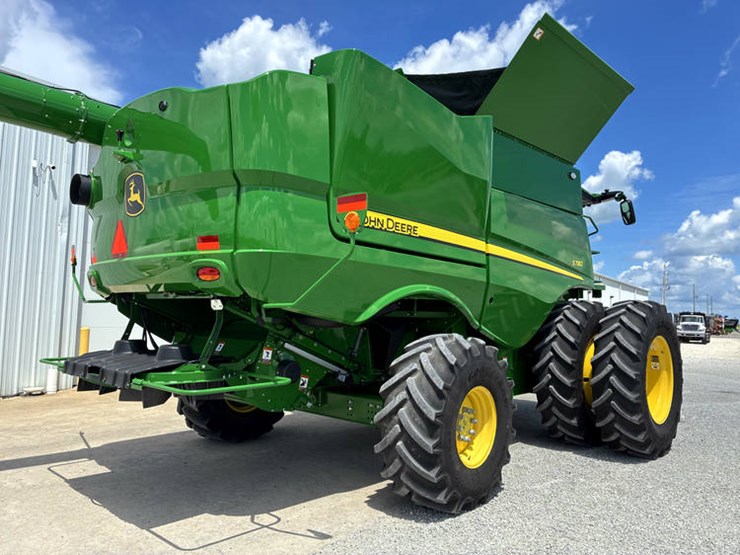 2023-john-deere-s780-image-4