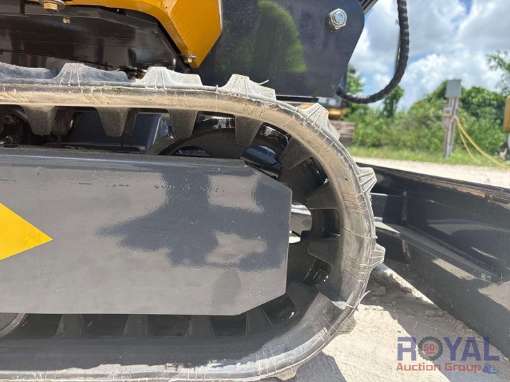unused-2025-cfg-qk18r-mini-excavator-image-17