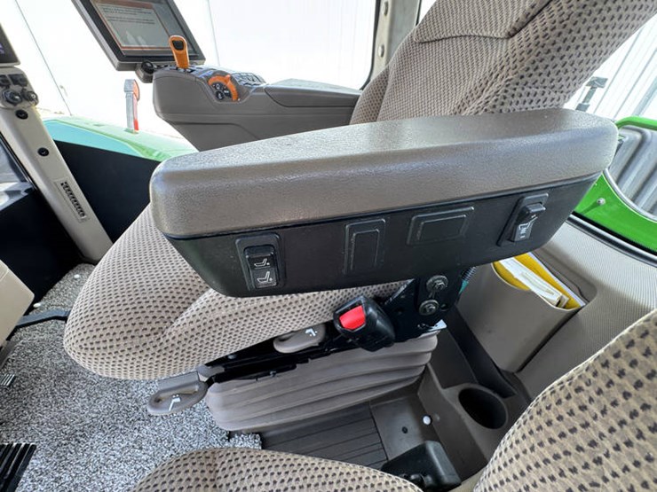 2017-john-deere-9570r-image-58
