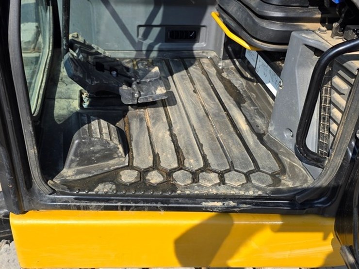 2023-caterpillar-310-image-67