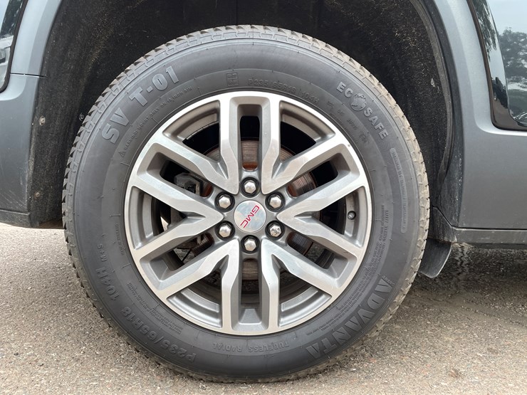 2017-gmc-acadia-image-51