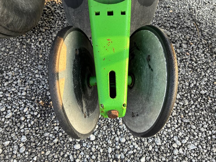 john-deere-7000-image-22