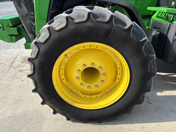 2022-john-deere-8r-310-image-45