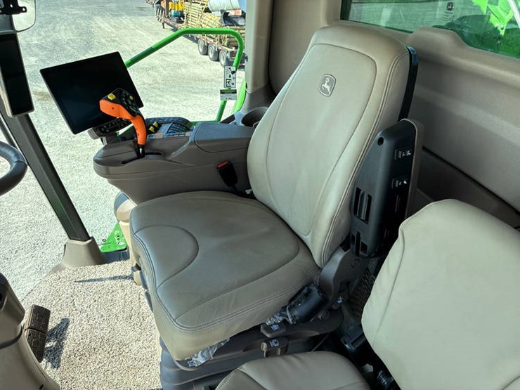 2024-john-deere-s780-image-94