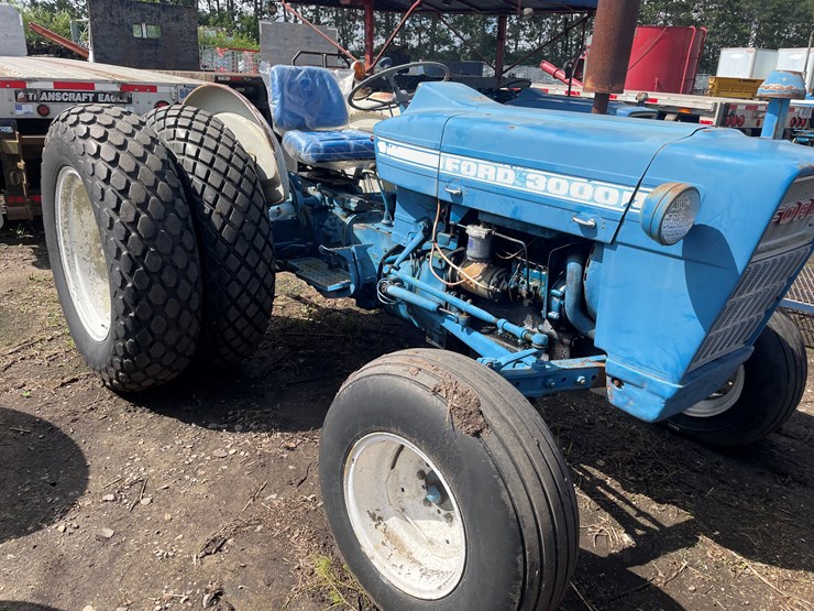 ford-3000-image-4