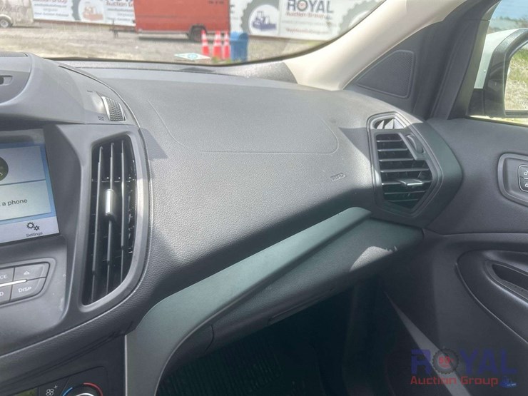 2018-ford-escape-se-image-21