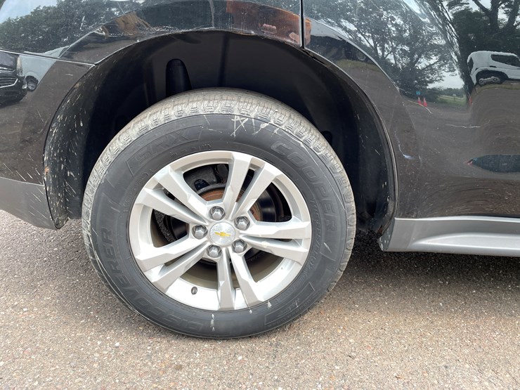 2013-chevrolet-equinox-lt-image-39
