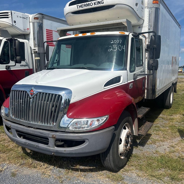 2007 INTERNATIONAL DURASTAR 4300