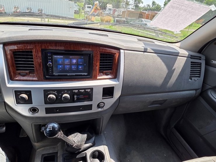 2006-dodge-ram-3500-image-68