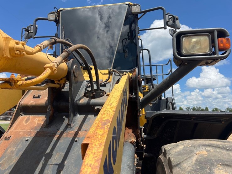 komatsu-wa380-8-image-17