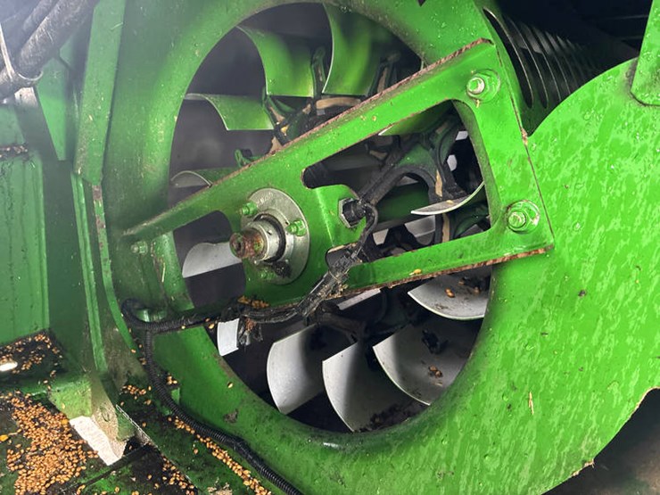 2002-john-deere-9750-image-70