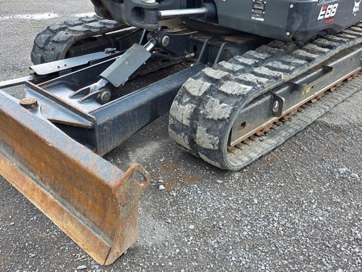 2022-bobcat-e88-image-11