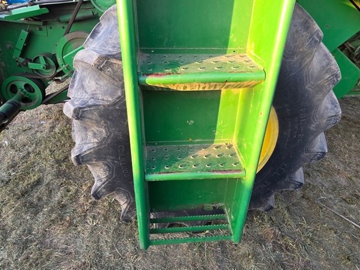 john-deere-4420-image-7