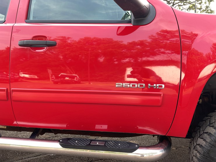 2012-gmc-2500-image-34