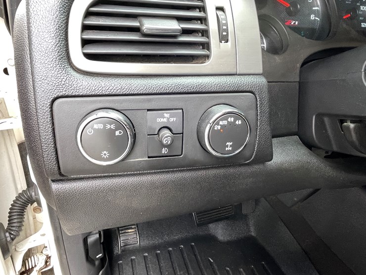 2012-gmc-1500-image-70