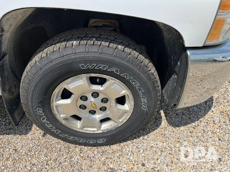 2012-chevrolet-silverado-image-27
