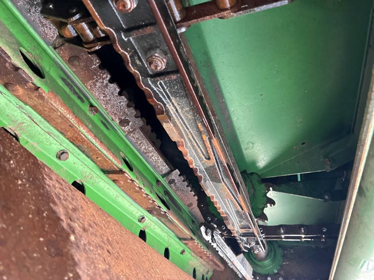 2013-john-deere-s690-image-22